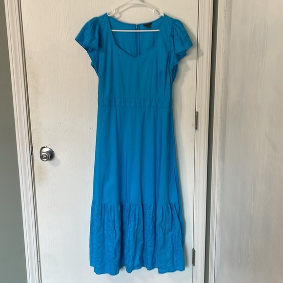 Ann Taylor Factory Dresses & Skirts - Ann Taylor Factory Blue Eyelit Tiered Embroidered Petal Sleeves Maxi Dress Sz 8